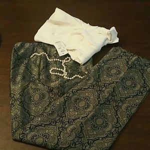 SALE 2022- Cropped Pants by "Etcetera"